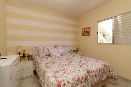 Suíte de casa à venda com 3 quartos, 182m² em Vila Mazzei, São Paulo