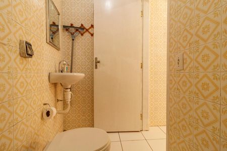 Casa à venda com 182m², 3 quartos e 4 vagasBanheiro 2