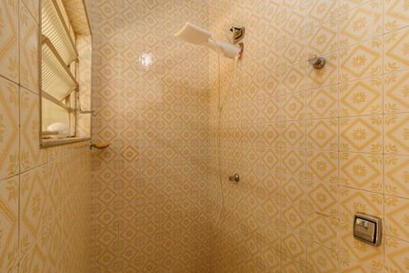 Casa à venda com 182m², 3 quartos e 4 vagasBanheiro 2