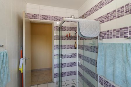Casa à venda com 182m², 3 quartos e 4 vagasBanheiro da Suíte