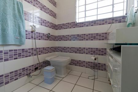 Casa à venda com 182m², 3 quartos e 4 vagasBanheiro da Suíte