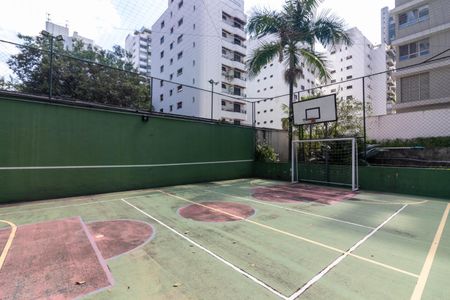 Apartamento para alugar com 252m², 3 quartos e 4 vagas Apartamento para alugar com 252m², 3 quartos e 4 vagasQuadra Esportiva