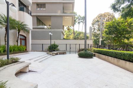 Apartamento para alugar com 252m², 3 quartos e 4 vagas Apartamento para alugar com 252m², 3 quartos e 4 vagasÁrea comum