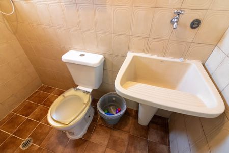 Apartamento para alugar com 252m², 3 quartos e 4 vagas Apartamento para alugar com 252m², 3 quartos e 4 vagasBanheiro de serviço