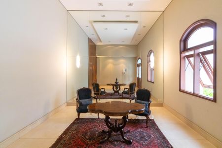 Apartamento para alugar com 252m², 3 quartos e 4 vagas Apartamento para alugar com 252m², 3 quartos e 4 vagasHall de entrada