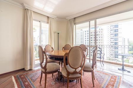 Apartamento para alugar com 252m², 3 quartos e 4 vagas Apartamento para alugar com 252m², 3 quartos e 4 vagasSala