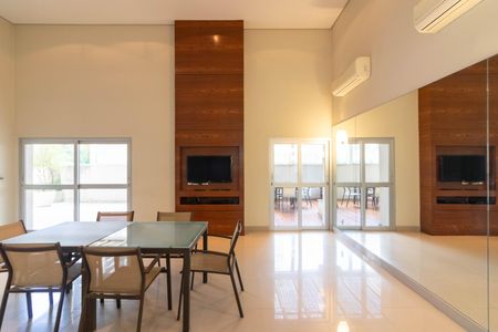 Apartamento para alugar com 252m², 3 quartos e 4 vagas Apartamento para alugar com 252m², 3 quartos e 4 vagasÁrea comum - Salão de festas