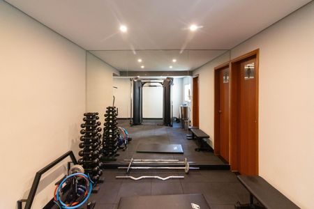 Apartamento para alugar com 252m², 3 quartos e 4 vagas Apartamento para alugar com 252m², 3 quartos e 4 vagasÁrea comum - Academia