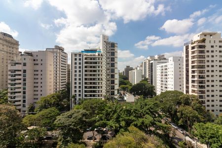 Apartamento para alugar com 252m², 3 quartos e 4 vagas Apartamento para alugar com 252m², 3 quartos e 4 vagasVista da Suíte 2