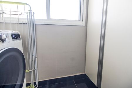 Apartamento à venda com 72m², 2 quartos e 1 vagaÁrea de Serviço