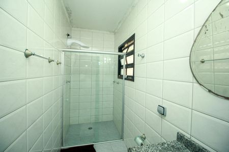 Casa à venda com 172m², 3 quartos e 4 vagasBanheiro Social