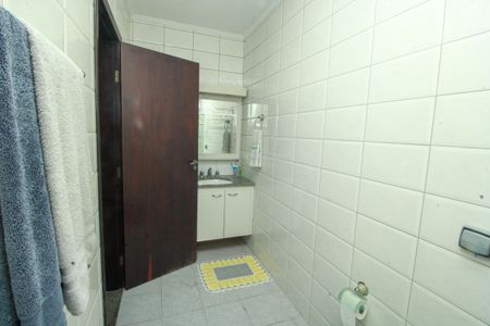 Casa à venda com 172m², 3 quartos e 4 vagasBanheiro da Suíte