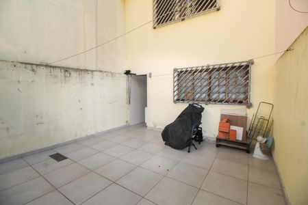 Casa à venda com 172m², 3 quartos e 4 vagasQuintal