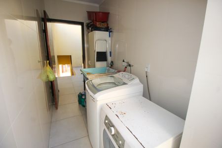 Casa à venda com 172m², 3 quartos e 4 vagasÁrea de Serviço