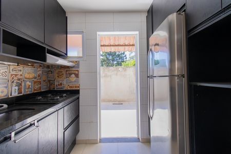 Casa de condomínio para alugar com 59m², 2 quartos e 1 vagaCozinha