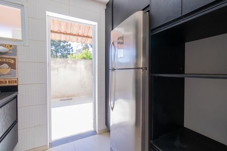 Casa de condomínio para alugar com 59m², 2 quartos e 1 vagaCozinha