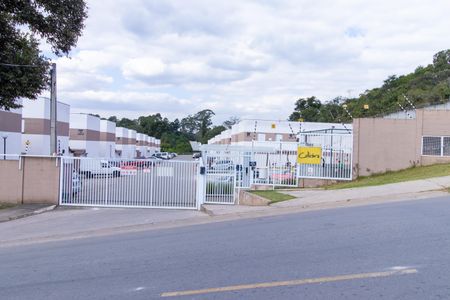 Casa de condomínio para alugar com 59m², 2 quartos e 1 vagaFachada 