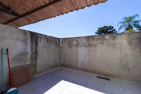 Casa de condomínio para alugar com 59m², 2 quartos e 1 vagaQuintal 