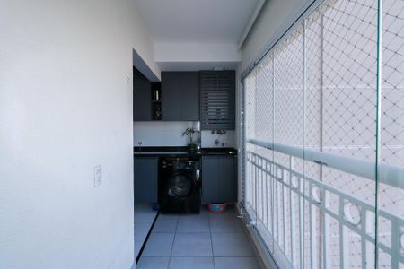 Apartamento à venda com 60m², 2 quartos e 2 vagasVaranda