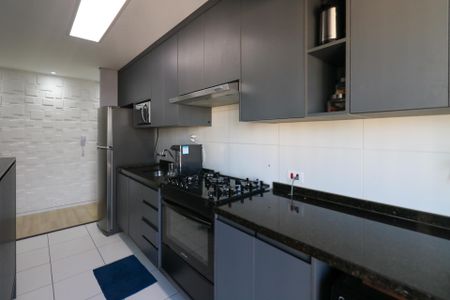 Apartamento à venda com 60m², 2 quartos e 2 vagasCozinha e Área de Serviço