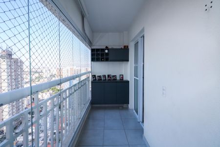 Apartamento à venda com 60m², 2 quartos e 2 vagasVaranda