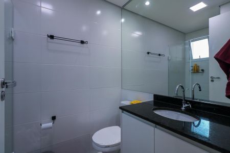 Apartamento à venda com 60m², 2 quartos e 2 vagasBanheiro