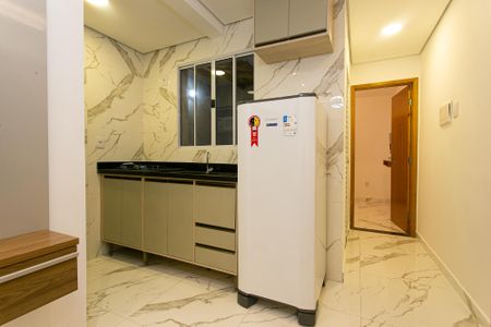Cozinha de apartamento para alugar com 1 quarto, 28m² em Penha de França, São Paulo