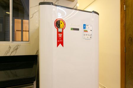 Cozinha - Geladeira de apartamento para alugar com 1 quarto, 28m² em Penha de França, São Paulo