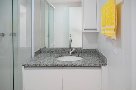 Apartamento para alugar com 70m², 3 quartos e 2 vagasBanheiro Social