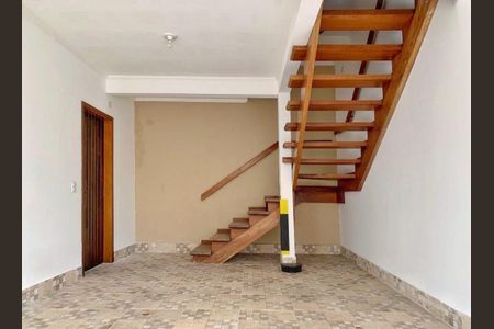 Casa de condomínio para alugar com 90m², 2 quartos e 1 vagaSala