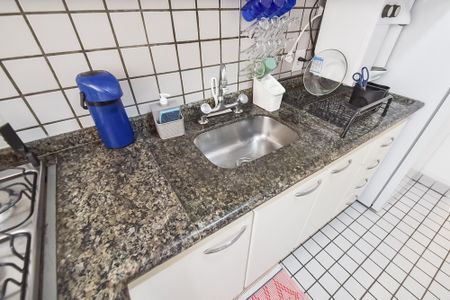 Apartamento à venda com 64m², 3 quartos e 2 vagasCozinha
