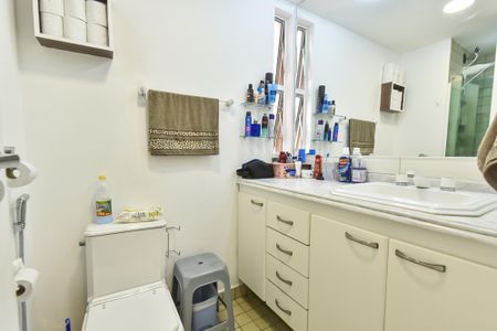Apartamento à venda com 64m², 3 quartos e 2 vagasBanheiro
