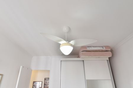 Apartamento à venda com 64m², 3 quartos e 2 vagasQuarto 2