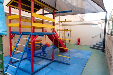 Apartamento à venda com 64m², 3 quartos e 2 vagasÁrea comum - Playground