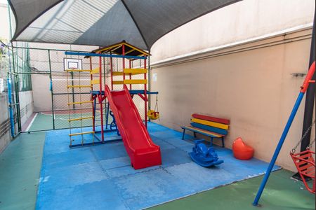 Apartamento à venda com 64m², 3 quartos e 2 vagasÁrea comum - Playground