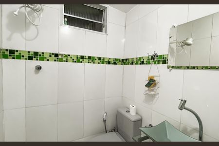 Banheiro  de casa para alugar com 2 quartos, 60m² em Vila Araguaia, São Paulo