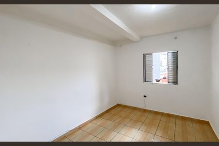 Quarto 1 de casa para alugar com 2 quartos, 60m² em Vila Araguaia, São Paulo