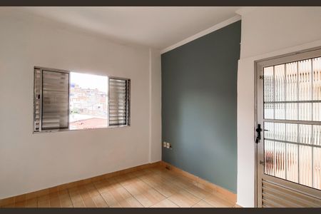 Sala  de casa para alugar com 2 quartos, 60m² em Vila Araguaia, São Paulo