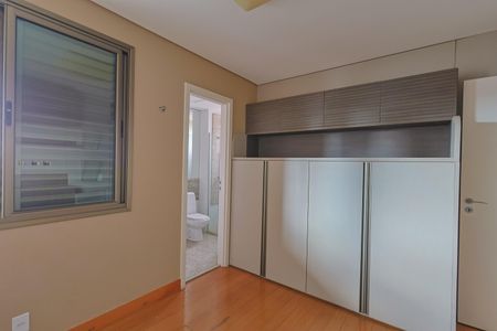 Apartamento à venda com 4 quartos, 144m² em Vale do Sereno, Nova Lima