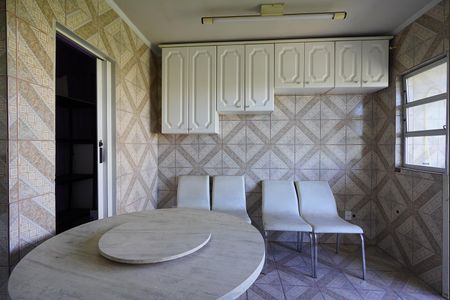 Apartamento à venda com 143m², 4 quartos e 1 vagaCozinha