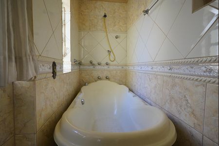 Apartamento à venda com 143m², 4 quartos e 1 vagaBanheiro da Suíte