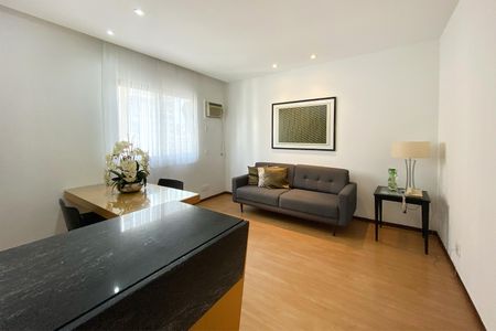 Sala de apartamento para alugar com 1 quarto, 49m² em Funcionários, Belo Horizonte