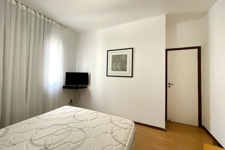 Suite de apartamento para alugar com 1 quarto, 49m² em Funcionários, Belo Horizonte