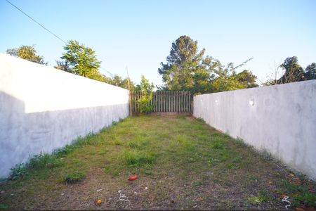 Casa à venda com 40m², 2 quartos e 2 vagasQuintal