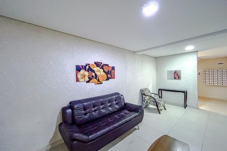 Casa de condomínio à venda com 83m², 2 quartos e 2 vagasHall social
