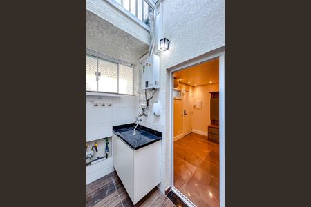 Casa de condomínio à venda com 83m², 2 quartos e 2 vagasÁrea de Serviço