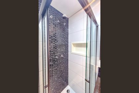 Casa de condomínio à venda com 83m², 2 quartos e 2 vagasBanheiro da Suíte