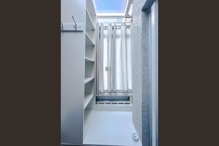 Casa de condomínio à venda com 83m², 2 quartos e 2 vagasCloset da suíte