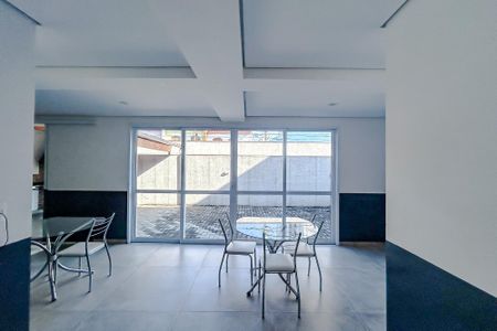 Casa de condomínio à venda com 83m², 2 quartos e 2 vagasÁrea comum - Salão de festas