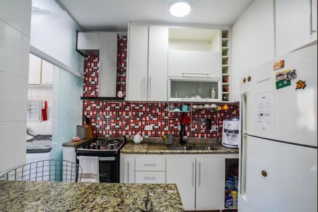 Cozinha e Área de Serviço de apartamento à venda com 3 quartos, 90m² em Vila Scarpelli, Santo André